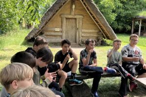 V&yacute;let 5. tř&iacute;dy Archeopark a baz&eacute;n V&scaron;estary