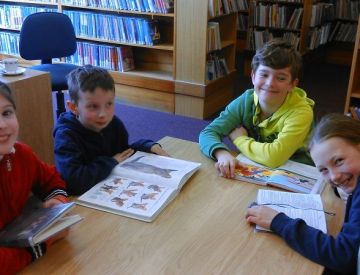 Třeťáci v úpické knihovně